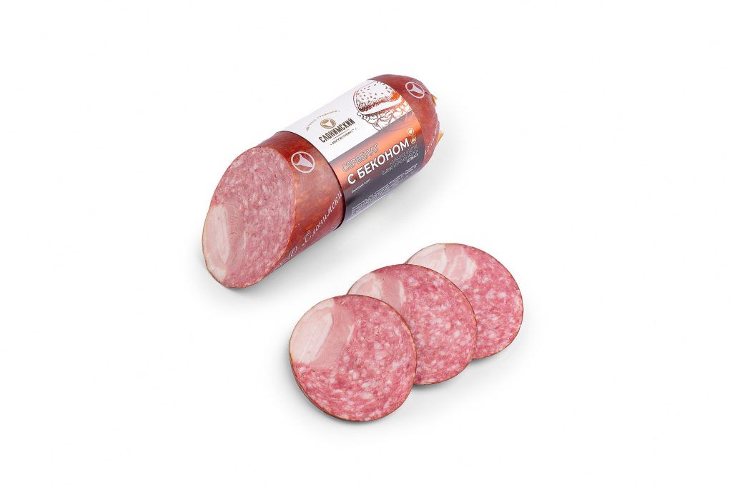 Сервелат с беконом в/к