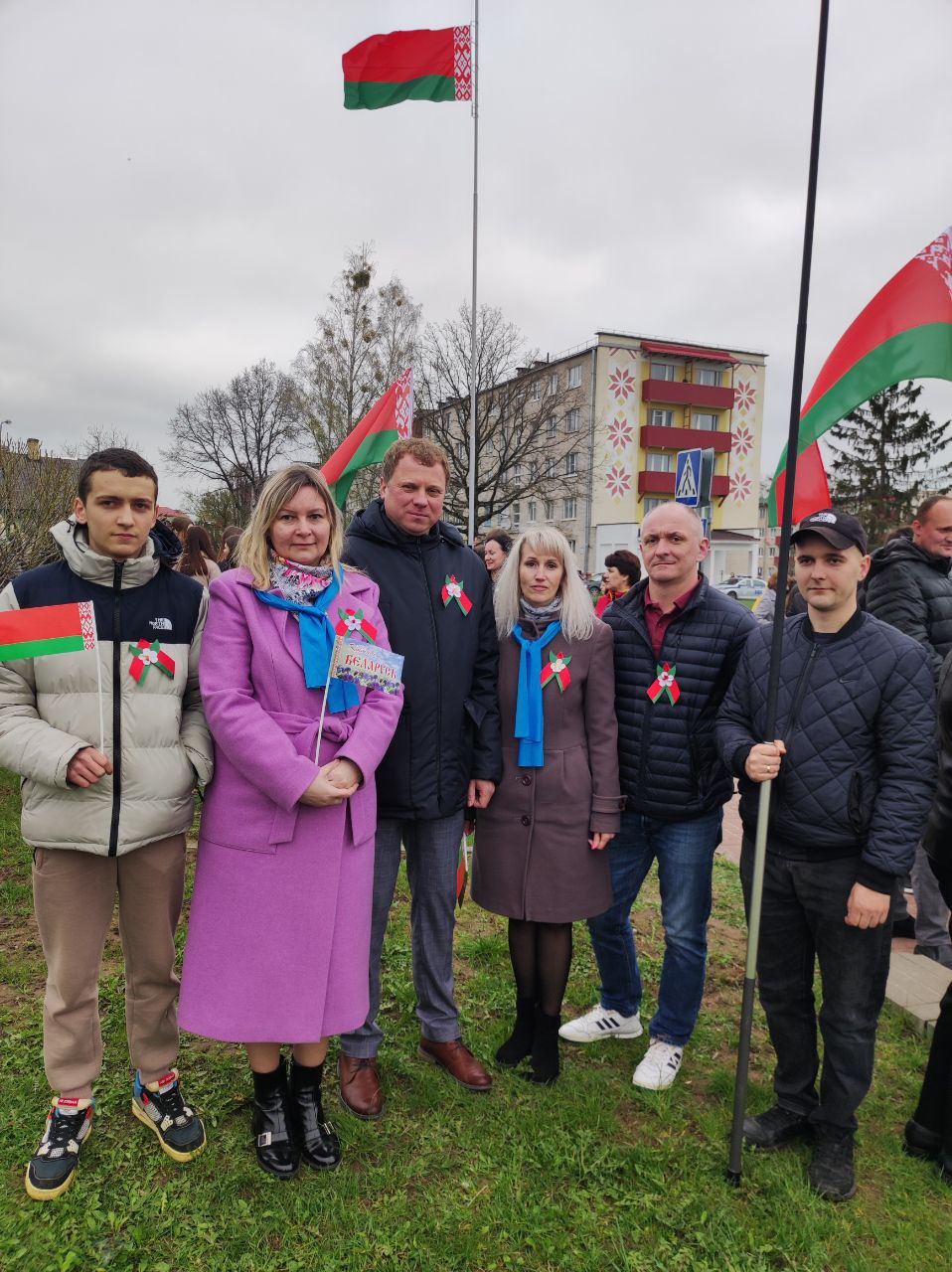 Состоялось открытие флагштока Государственного флага Республики Беларусь