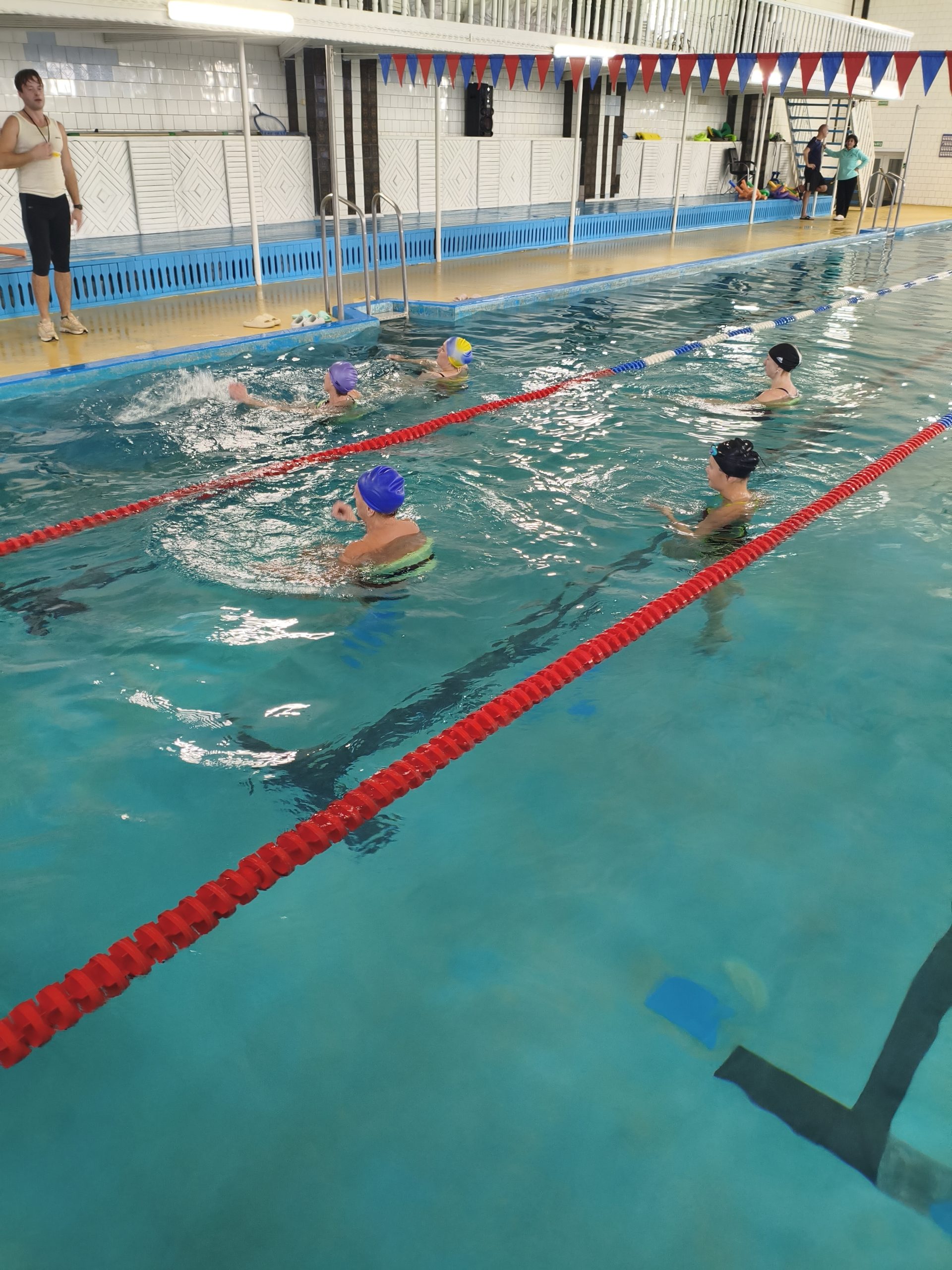 Приглашаем на аквааэробику