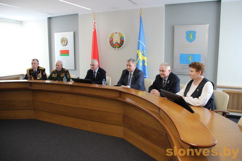 Единство армии и народа – основа независимого государства